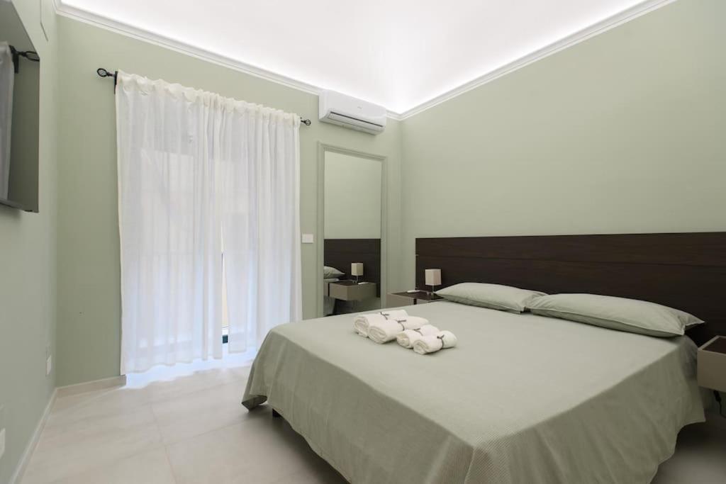 Alessia Holiday House 90Mq Salerno Centro Exterior foto